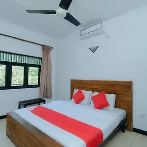 3* Hotel Oyo 479 Water Front