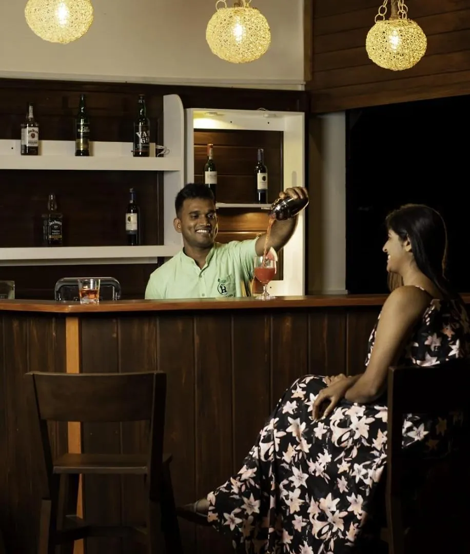 Hill Paradise Hanthana Kandy Hotel